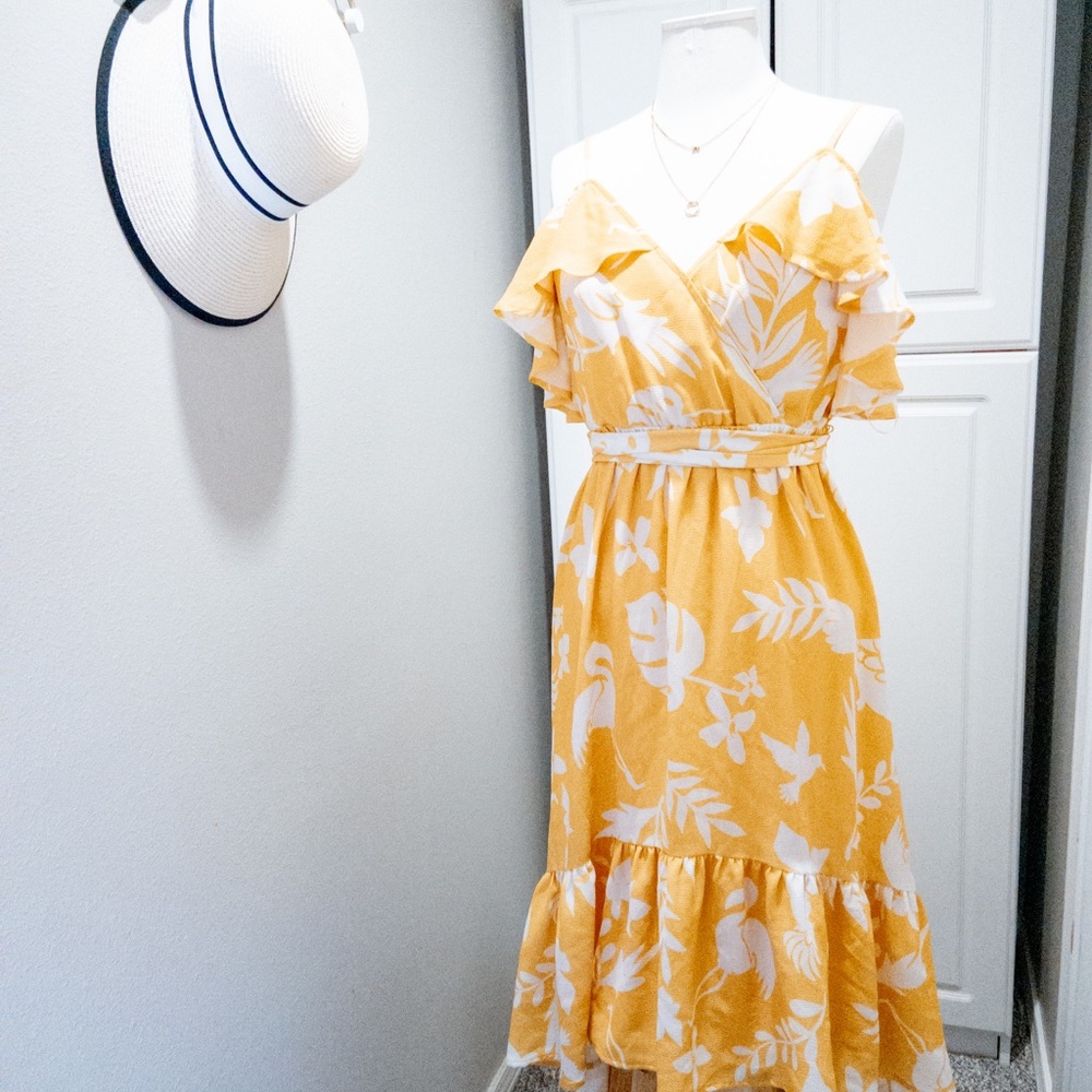 Floral High Low Dress - Picture 2 of 4